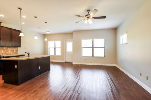 2000 Lost Pine Ct, Conroe TX  77304-3802 exterior