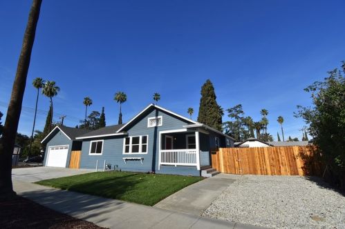 4087 Garden Home Ct, Riverside, CA 92506-1852