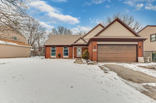 2100 Templar Dr, Naperville, IL 60565-4208