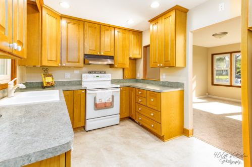 900 Fulton St, South Elgin, IL 60177-2417