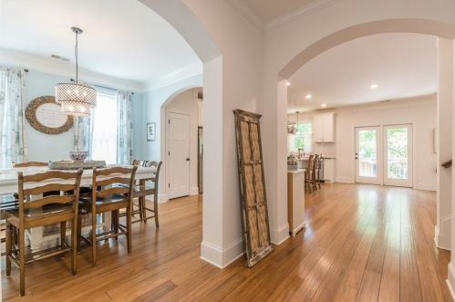 1648 Beacon Hill Blvd, Atlanta GA  30329-2556 exterior