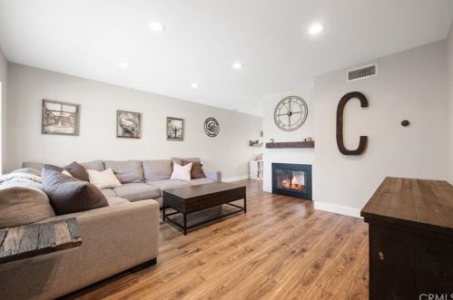 15906 Godwin Ct, Santa Ana, CA 92708-1217