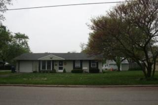 615 2 Ave, Hoopeston IL  60942-1936 exterior