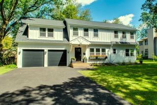 835 Wilson Ave, Naperville, IL 60540-4359