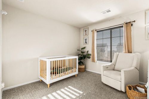 4820 Versailles St, Denver CO  80015-6801 exterior