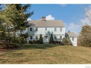34 Langner Ln, Wilton, CT 06897-2608