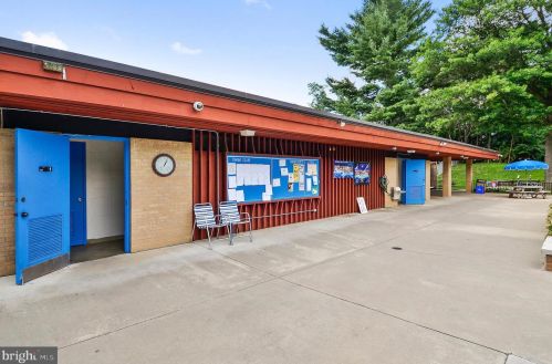 2917 Birchtree Ln, Silver Spring MD 20906-3032 exterior