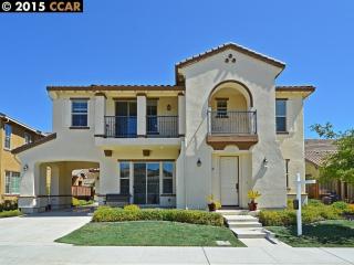 7771 Ridgeline Dr, Pleasanton, CA 94568-5581