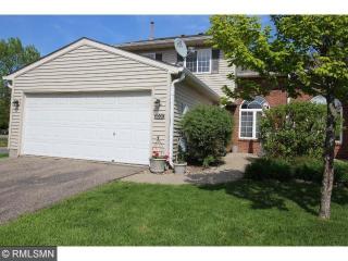 1001 Primrose Ln, Minnetrista, MN 55387