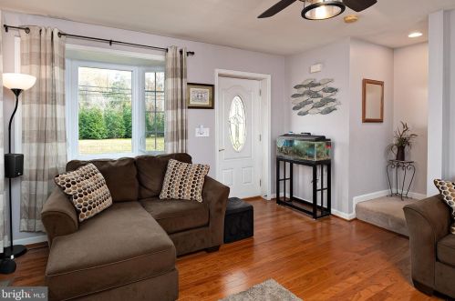 6132 Shady Side Rd, Shady Side MD exterior