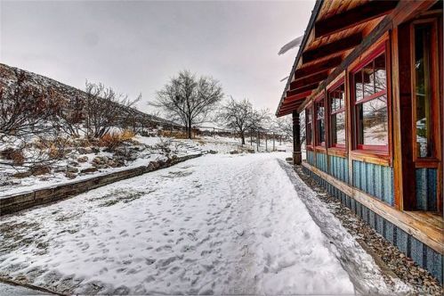 168 Studhorse Mountain Rd, Winthrop, WA 98862-9158