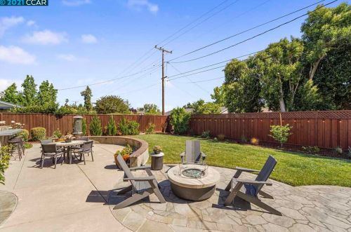 732 San Simeon Ct, Concord CA  94518-2316 exterior