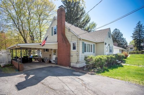 2 Carolyn Way, Netcong, NJ 07857-1434