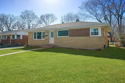 942 Lincoln St, Addison, IL 60101-1329