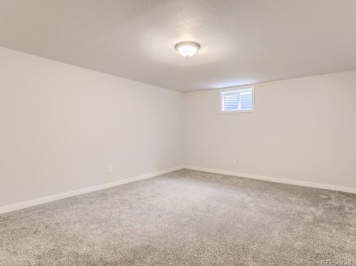 697 Evanston St, Aurora CO 80014-1543 exterior