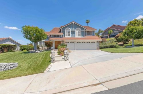 16580 Lake Knoll Pkwy, Riverside, CA 92503-6506