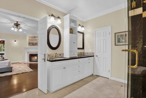 1156 Sugarbush Dr, Vista CA 92084-7464 exterior