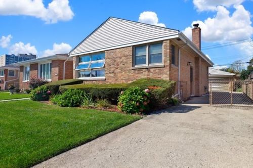 4852 Mont Clare Ave, Chicago, IL 60656