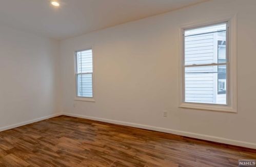 201 4 St, Paterson NJ 07522-1831 exterior