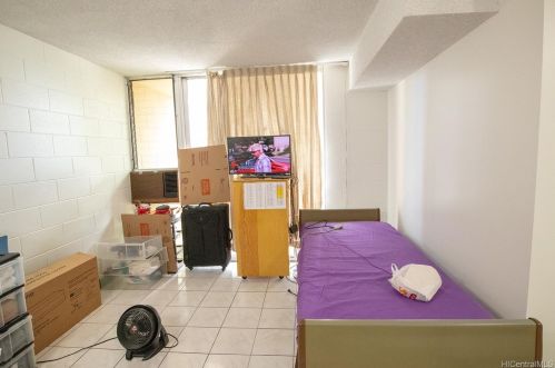 1415 Punahou St, Honolulu HI  96822-4751 exterior