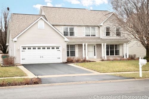 23756 Pond View Dr, Plainfield, IL 60585-9833