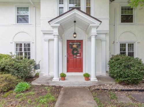 201 Main St, Hartford, CT 06106-1818