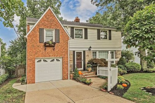5275 Spencer Rd, Cleveland OH  44124-1250 exterior