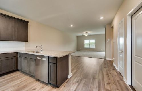 200 Lakeridge Dr, Princeton TX 75407-4828 exterior