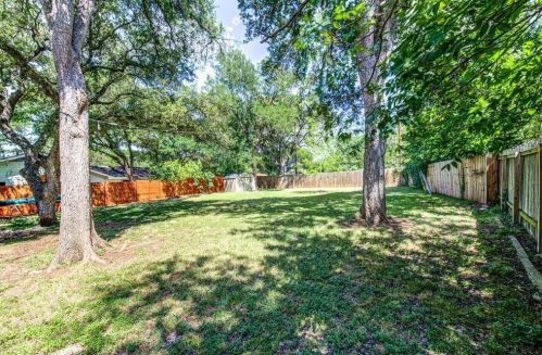 5205 Buffalo Pass, Austin TX  78745-2703 exterior