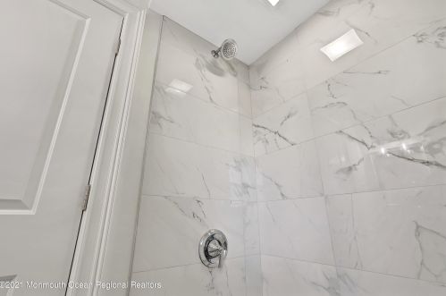 22 Stanford Dr, Hazlet NJ  07730-2314 exterior
