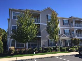 1021 Timberlake Dr, Trenton NJ  08618-1460 exterior