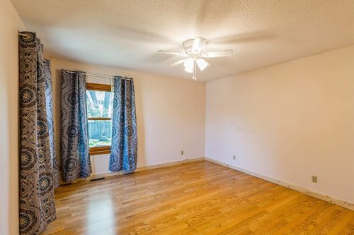 1862 4th St, Saint Paul MN  55110-3165 exterior