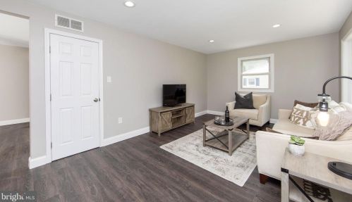323 Timberline Dr, Mount Laurel NJ  08054-2136 exterior
