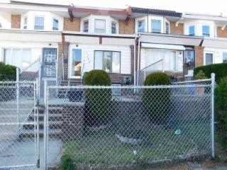 1122 60th St, Philadelphia, PA 19143-2324