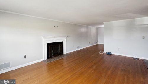 2009 Forest Hill Dr, Silver Spring MD 20903-1532 exterior