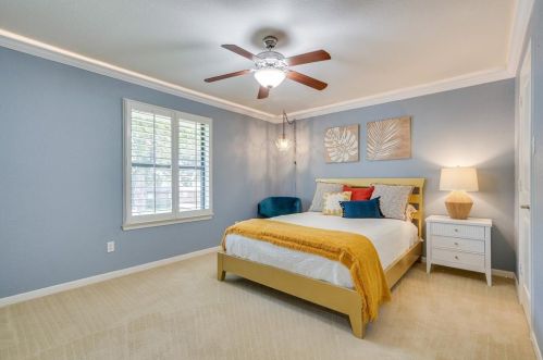 7025 Lincoln Dr, Fort Worth TX  76182-7663 exterior