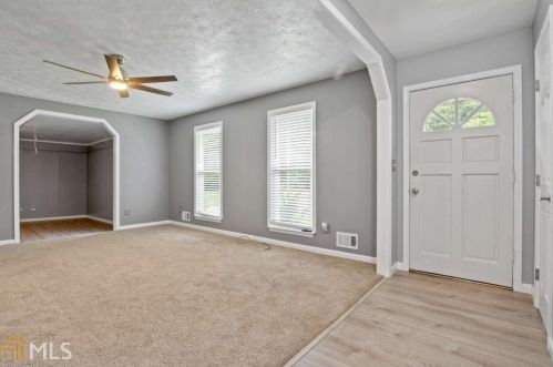 35 Carriage Trce, Stockbridge GA  30281-1328 exterior