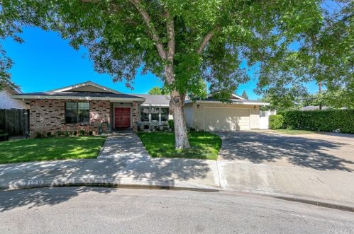 2129 La Paz Ct, Merced, CA 95340-2718
