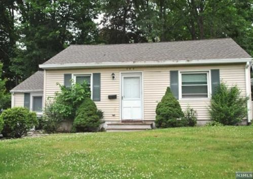 265 Jefferson Ave, Cresskill, NJ 07626-1401