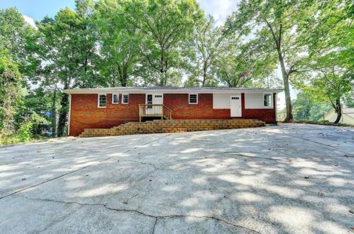 1110 Hope Rd, Atlanta GA  30350-2920 exterior