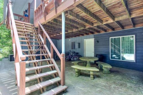 4693 Rivercliff Dr, Lilburn GA  30047-4736 exterior