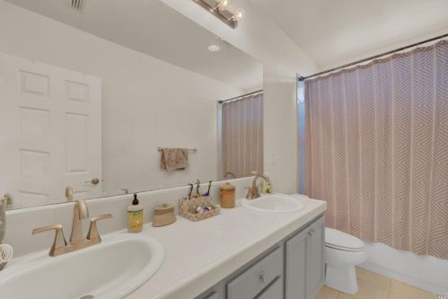 5077 Ellis Godfrey Dr, Fairfield CA  94533-8959 exterior