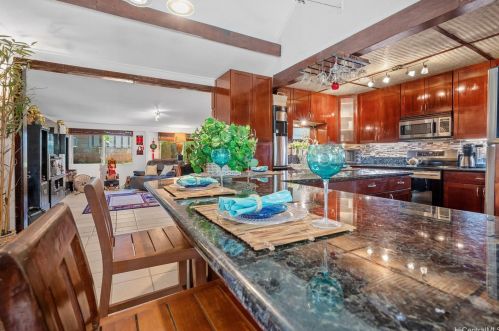 95562 Kanamee St, Mililani, HI 96789-1431