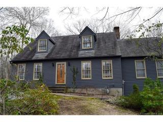 45 Mill Cir, Guilford, CT 06437-1935