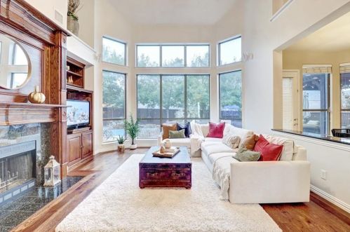 2540 Grn Oak Dr, Carrollton TX 75010-4221 exterior