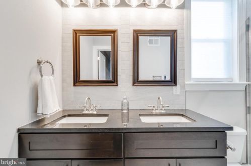 2162 Gordon St, Philadelphia PA 19132-4633 exterior