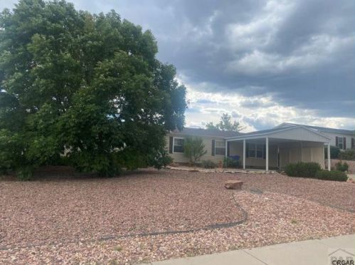 207 Indian Hills Rd, Florence, CO 81226-1564