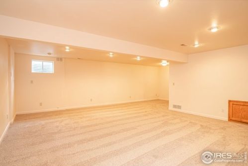 1214 Belle Dr, Loveland CO 80537-3704 exterior