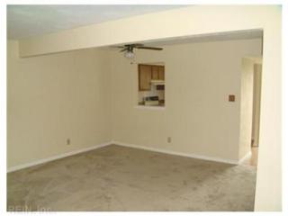 102 Elmhurst Ct, Portsmouth, VA 23701-1861