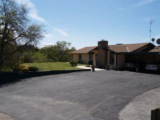 22452 Goldrush Ln, Clovis, CA 93619-9607
